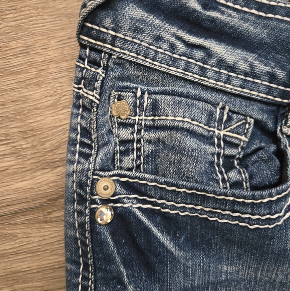 WallFlowerJuniors' WallFlower Insta Stretch Luscious Curvy Bootcut Jeans - Picture 4 of 10